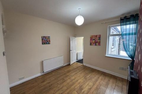 2 bedroom terraced house for sale, Basford Park Road, Newcastle