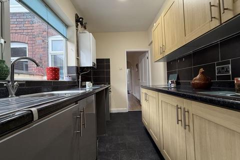 2 bedroom terraced house for sale, Basford Park Road, Newcastle