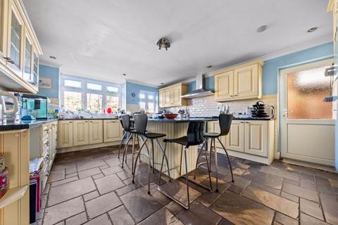 5 bedroom detached house for sale, Briar Lane, Carshalton