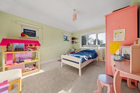 3 Briar Lane, Carshalton, SM5 4PX