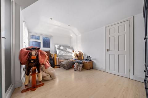 3 Briar Lane, Carshalton, SM5 4PX