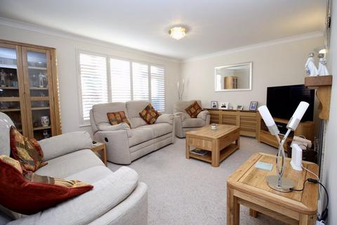 4 bedroom detached house for sale, Granada Road, Southampton SO30