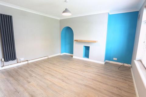 2 bedroom terraced house to rent, Henfield Road, Small Dole