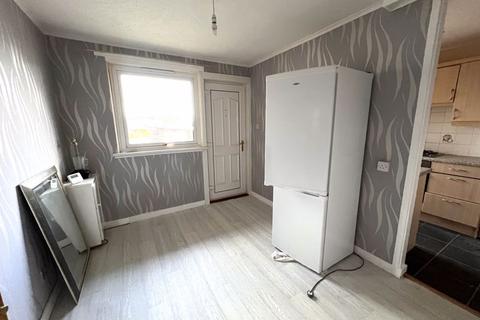 2 bedroom end of terrace house to rent, Greenloanings, Kirkcaldy