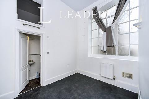 1 bedroom apartment to rent, Coombe Road