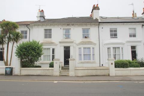 1 bedroom flat to rent, Buckingham Place