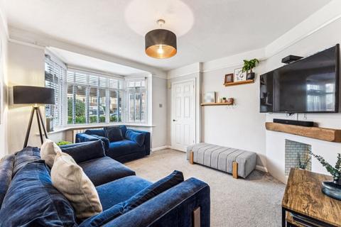 2 bedroom apartment for sale, Speer Road, Thames Ditton, KT7