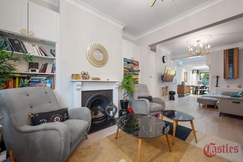 4 bedroom terraced house for sale, Barratt Avenue, N22