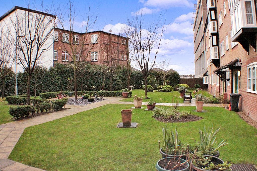 Communal gardens