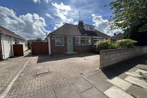 2 bedroom bungalow to rent, Merriville Road, Cheltenham GL51