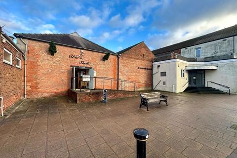 Shop for sale, Heaton Street, Gainsborough