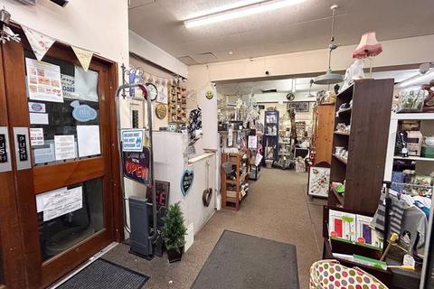 Shop for sale, Heaton Street, Gainsborough