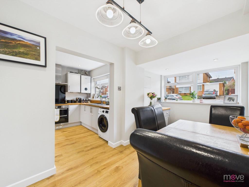 Kitchen/Dining
