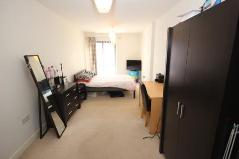 1 bedroom apartment to rent, Ellesmere Street, Manchester M15