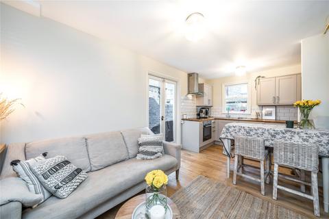 2 bedroom apartment for sale, London SW4