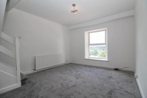 2 bedroom terraced house to rent, Whitecote Lane, Leeds, West Yorkshire, LS13