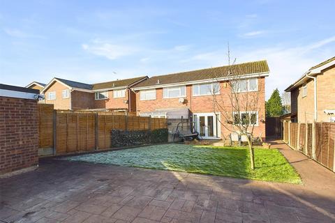 3 bedroom semi-detached house for sale, Linnet Close, Abbeydale, Gloucester