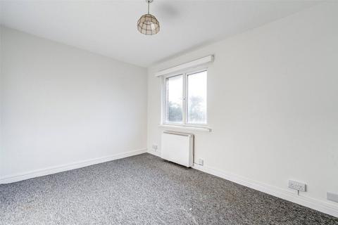 2 bedroom flat to rent, Manor Field Court, Broadwater Road, Worthing, West Sussex, BN14