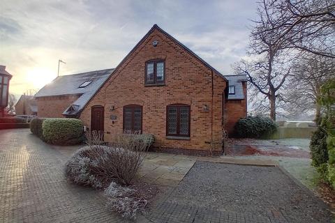 2 bedroom end of terrace house to rent, Bridge End, Warwick