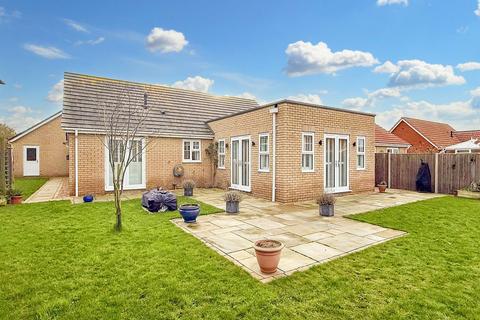 3 bedroom detached bungalow for sale, Juniper Close, Doddington, PE15