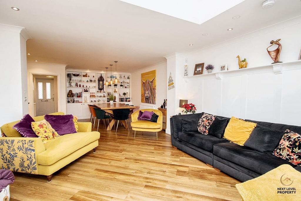 Kitchen/Diner &amp; Living Area