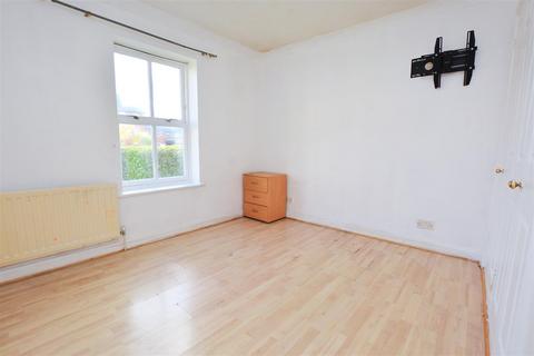 27 Kennet Square, Mitcham, CR4 3RR