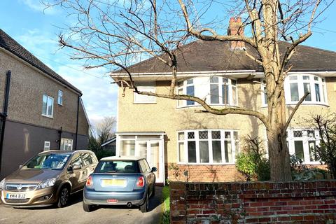 3 bedroom semi-detached house to rent, BANISTER PARK, SOUTHAMPTON