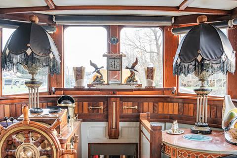 undefined, Thames Street, Weybridge, Surrey