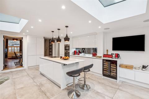 4 bedroom semi-detached house for sale, Bellamy Street, SW12