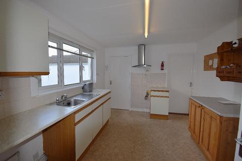 3 bedroom bungalow to rent, Methleigh Parc, Porthleven, Helston