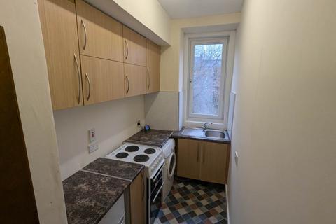 1 bedroom flat to rent, 58 Main Street 2/L , ,