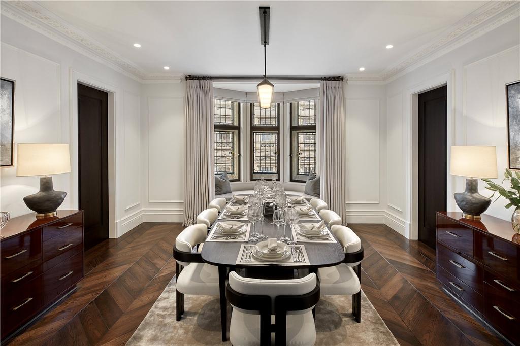 Apt 4, William St