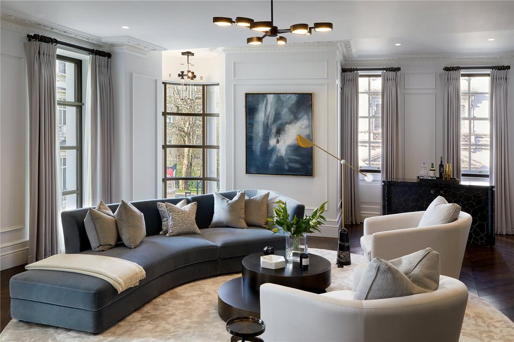 Apt 4, William St