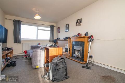 2 bedroom flat for sale, Madeley, Telford TF7