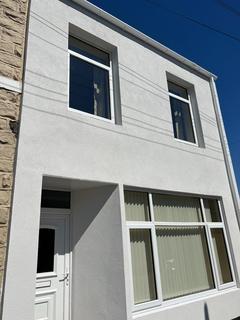 undefined, HMO Room 5, 099 Victoria Road