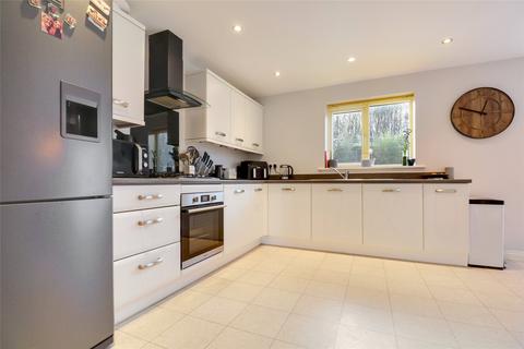 10 Ash Drive, South Molton, EX36 3FA