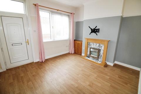 2 bedroom terraced house to rent, Glebe Street, West Yorkshire WF10