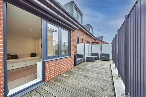 2 bedroom penthouse for sale, Camp Road, Hertfordshire AL1