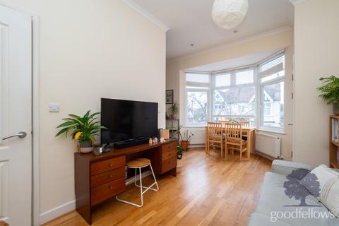 2 bedroom apartment to rent, Wavertree Road, London SW2