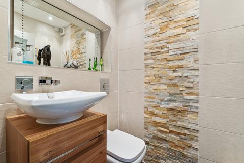 11 Falcon Close, Sawbridgeworth, CM21 0AX