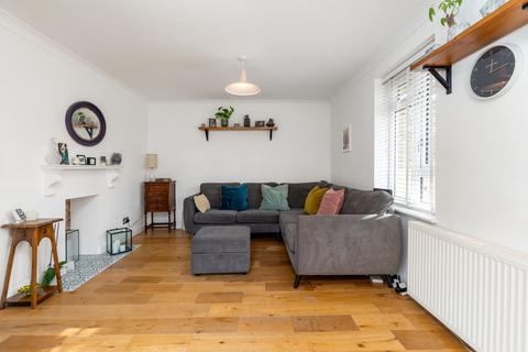 40 Bullfields, Sawbridgeworth, CM21 9DF