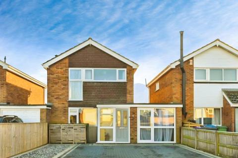 3 bedroom detached house for sale, Tomline Close, Grimsby DN41