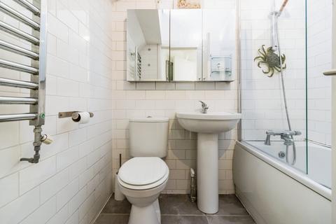 Flat 30, Model Lodging House Bloom Street, Salford, M3 6AJ