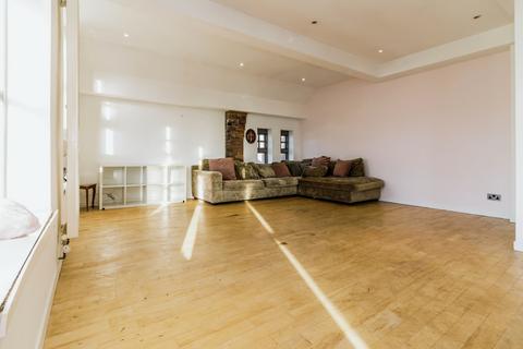 Flat 30, Model Lodging House Bloom Street, Salford, M3 6AJ