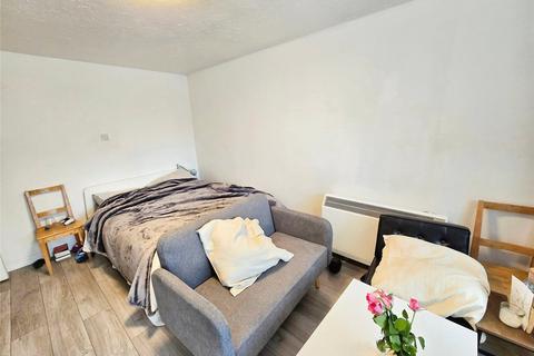 Studio for sale, Sterling Gardens, London SE14