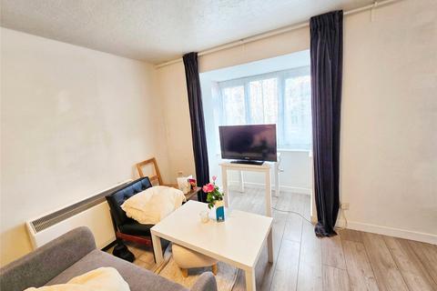 Studio for sale, Sterling Gardens, London SE14