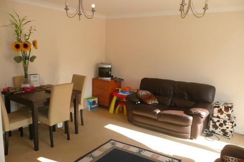 2 bedroom flat to rent, Hill Lane, Southampton SO15