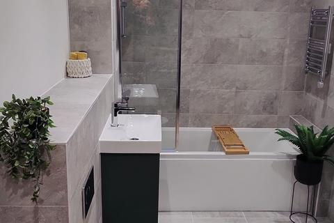 1 bedroom apartment for sale, The Platform - Plot 125 at The Tramworks, The Tramworks, 679 High Road N12