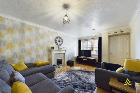 undefined, Higgott Close, Burton-On-Trent DE14