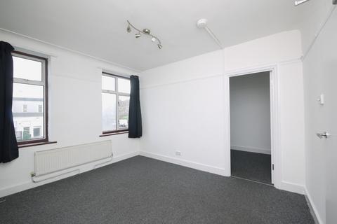 1 bedroom flat for sale, Lodge Avenue, Dagenham, RM8